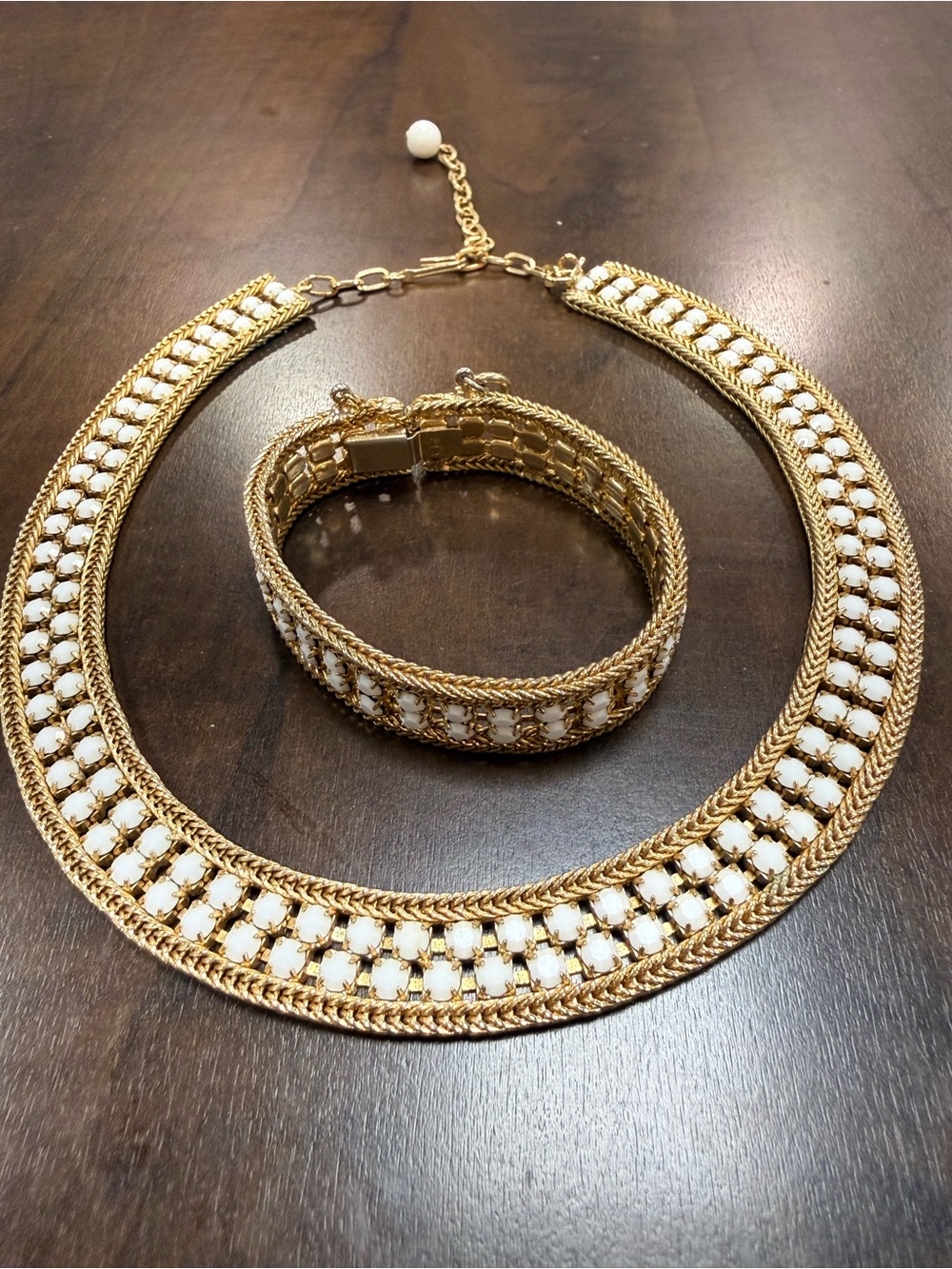Vntg HOBE Necklace and Bracelet Set